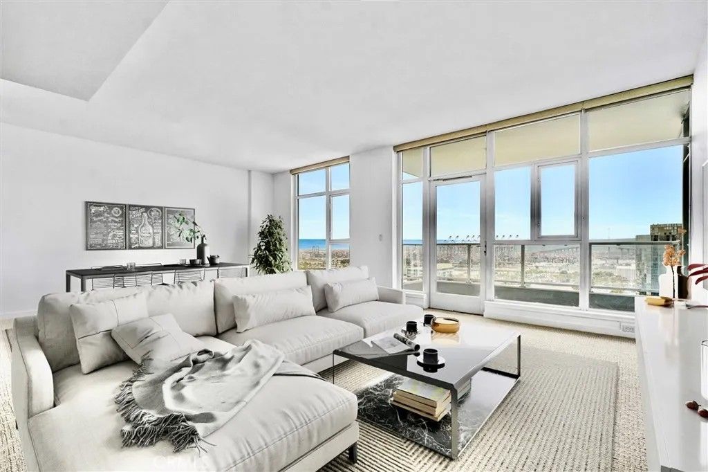 Photo of 411 W Seaside Way #1804, Long Beach, CA 90802 (MLS # PW25274691)