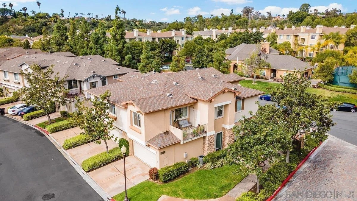 9607 W Canyon Ter 1