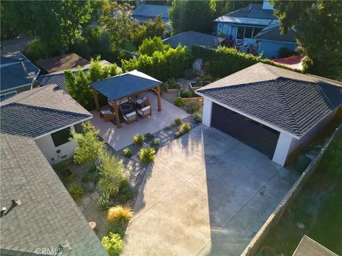 Tiny photo for 4367 Rising Hill, Altadena, CA 91001 (MLS # WS25251711)