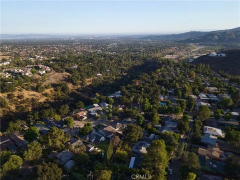 Tiny photo for 4367 Rising Hill, Altadena, CA 91001 (MLS # WS25251711)