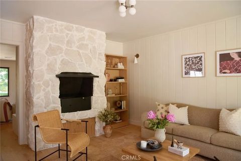 Tiny photo for 4367 Rising Hill, Altadena, CA 91001 (MLS # WS25251711)