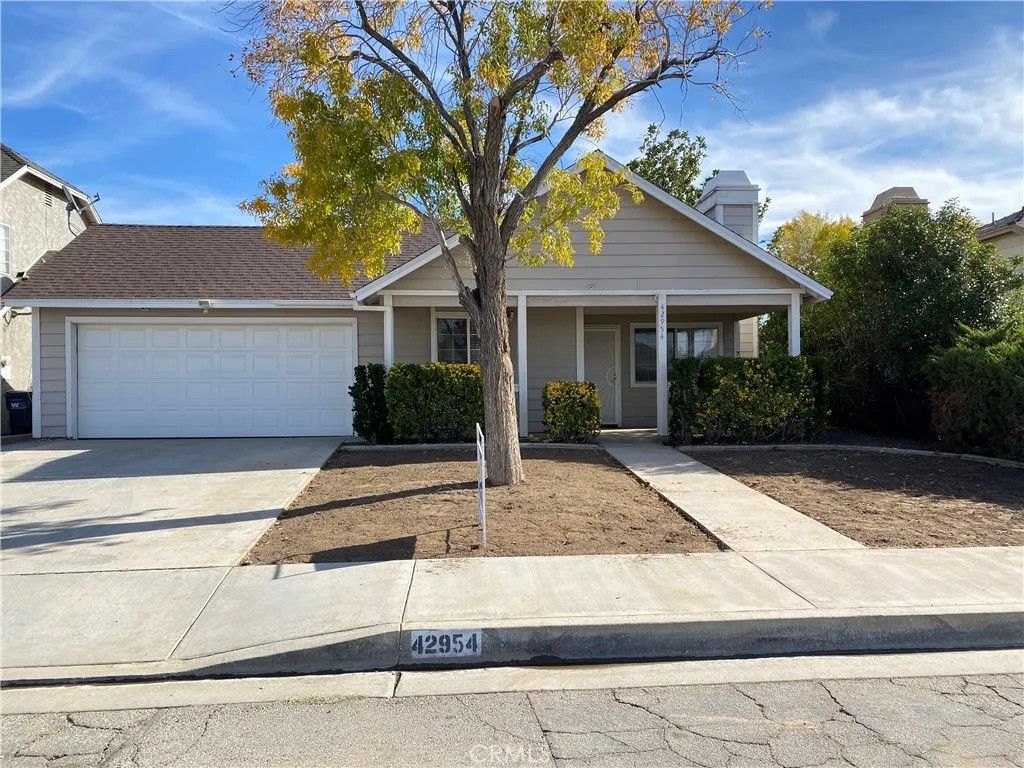 Photo of 42954 Lemonwood Drive, Lancaster, CA 93536 (MLS # IG25267790)