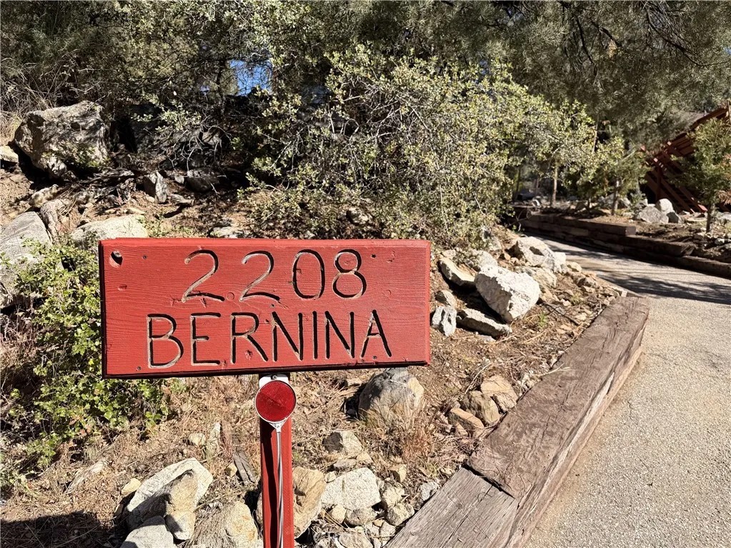 2208 Bernina Dr