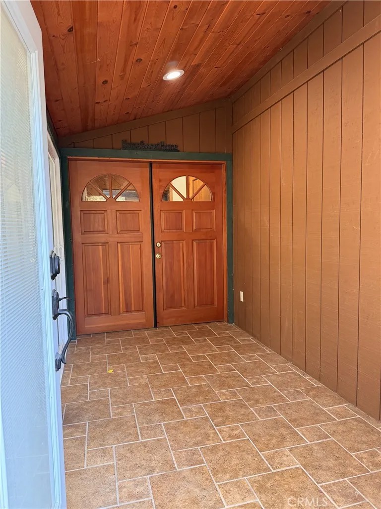 2208 Bernina Dr