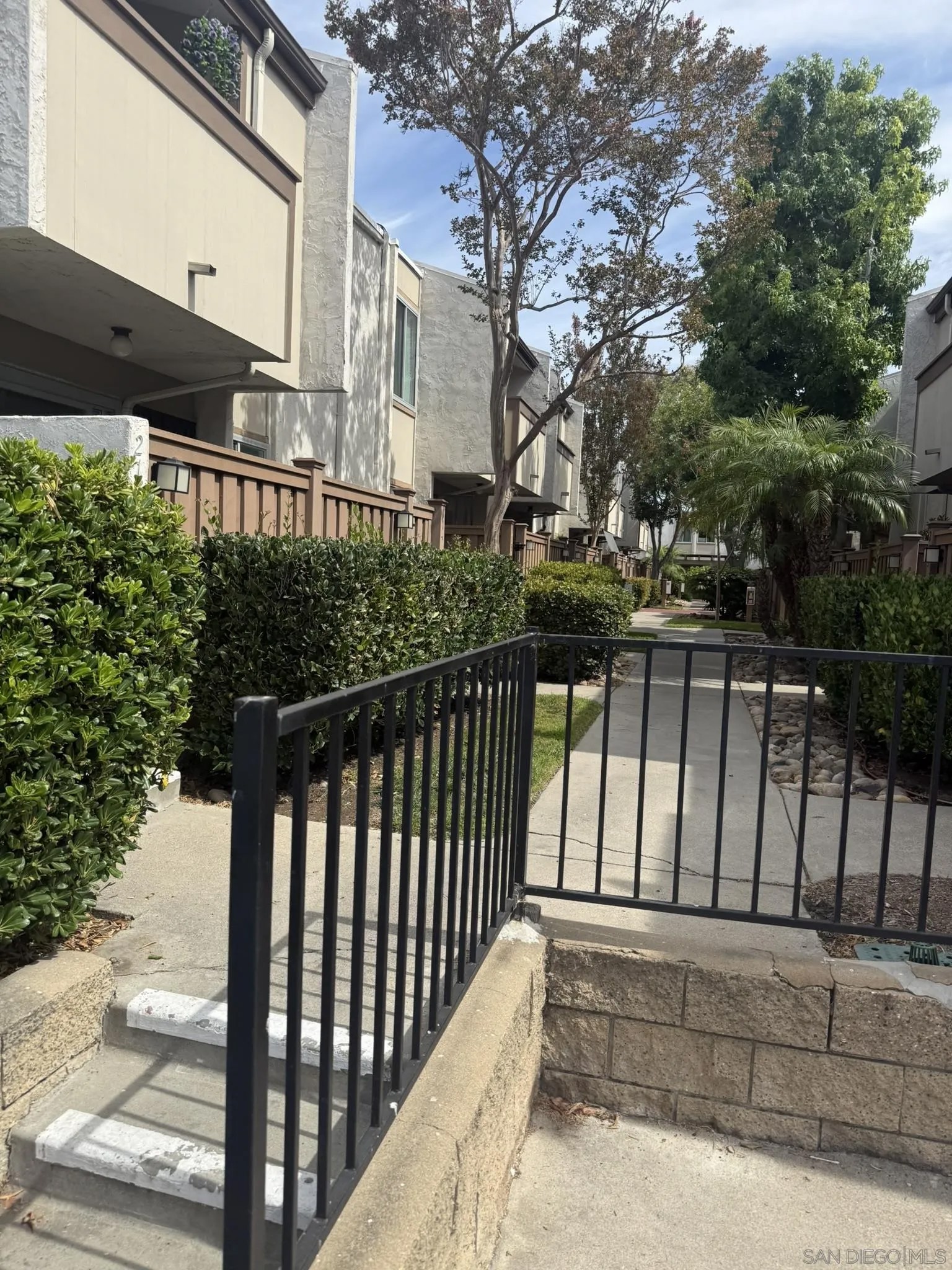 3549 Castle Glen 113
