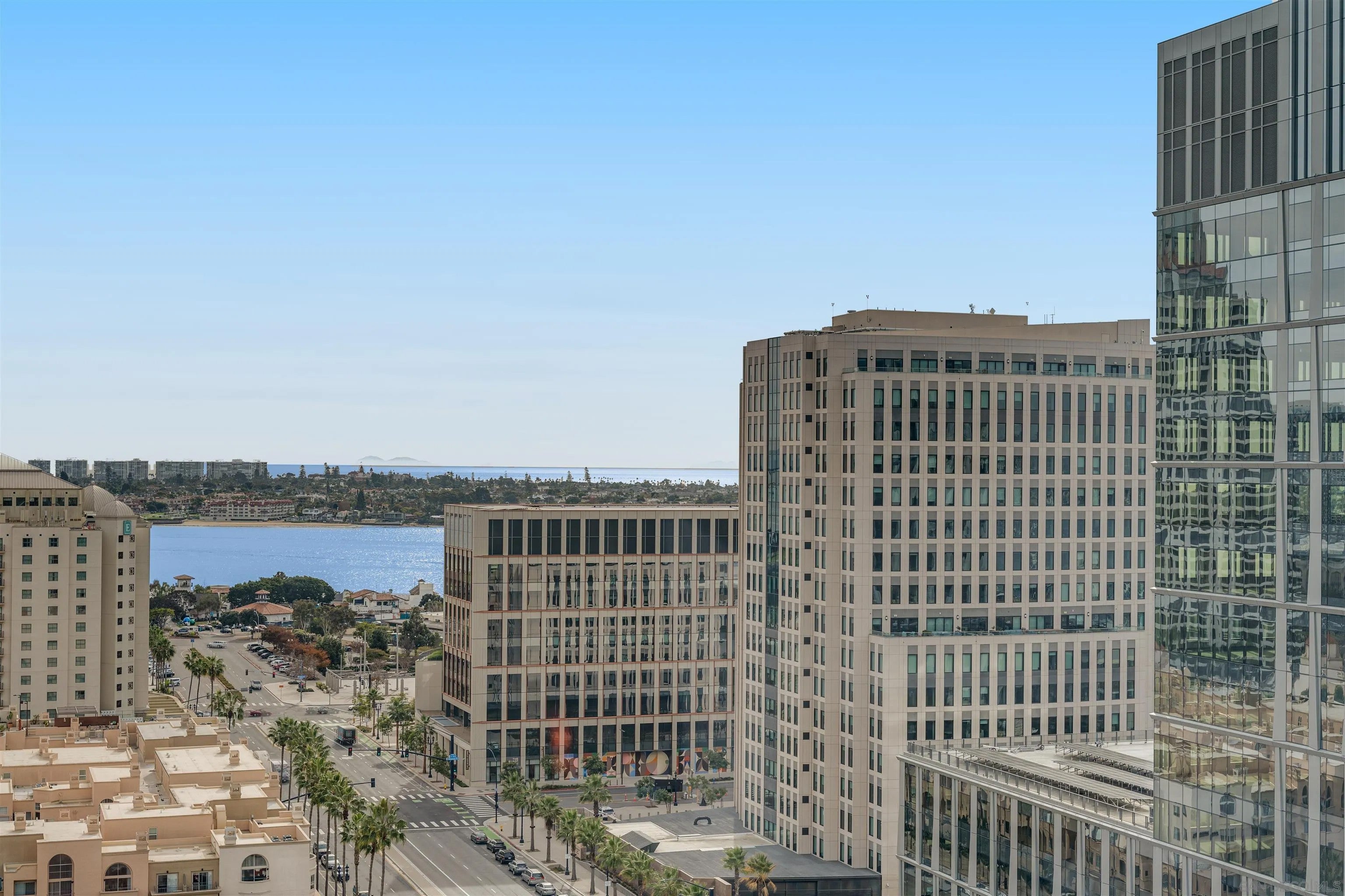 888 W E Street 1604