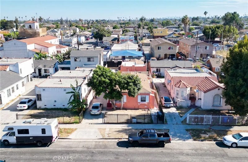 1214 W 85th Street