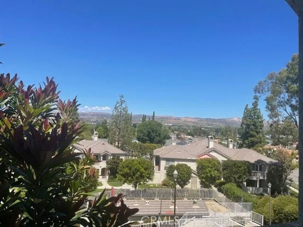 Photo of 1245 Fitzgerald Road #D, Simi Valley, CA 93065 (MLS # SR26082481)