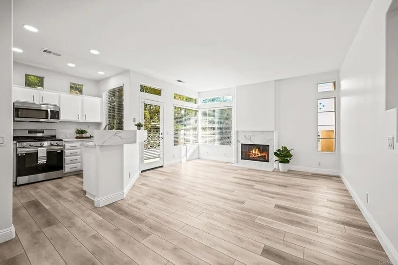 193 Shorebreaker Drive