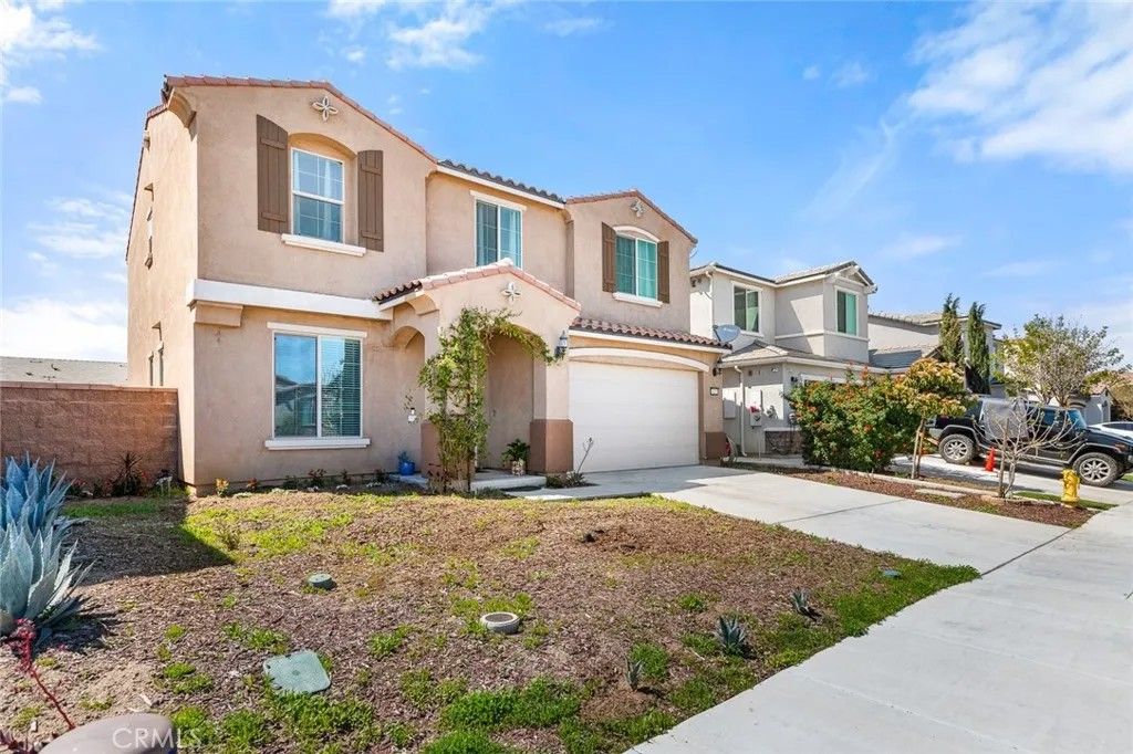 Photo of 34293 Bloomington Drive, Murrieta, CA 92563 (MLS # HD26018026)