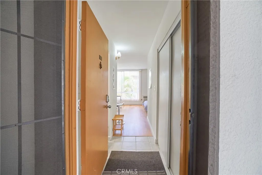 525 S Ardmore 338
