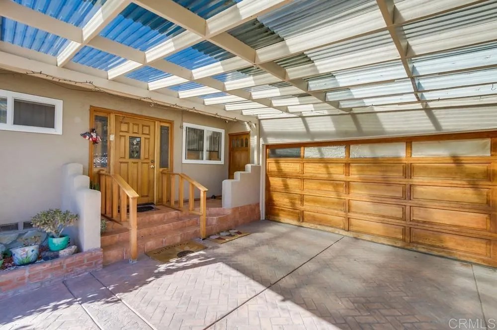 6060 Cowles Mountain Boulevard