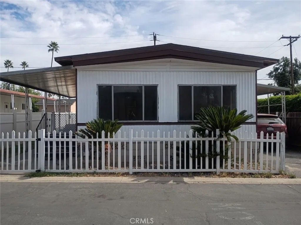 Photo of 2250 W Mill St #68, Colton, CA 92324 (MLS # IV25279908)