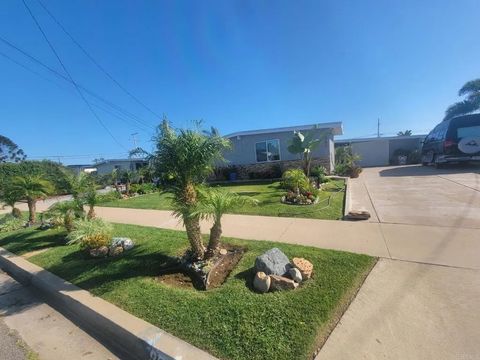 Photo of 851 Holly Avenue, Imperial Beach, CA 91932 (MLS # NDP2602321)