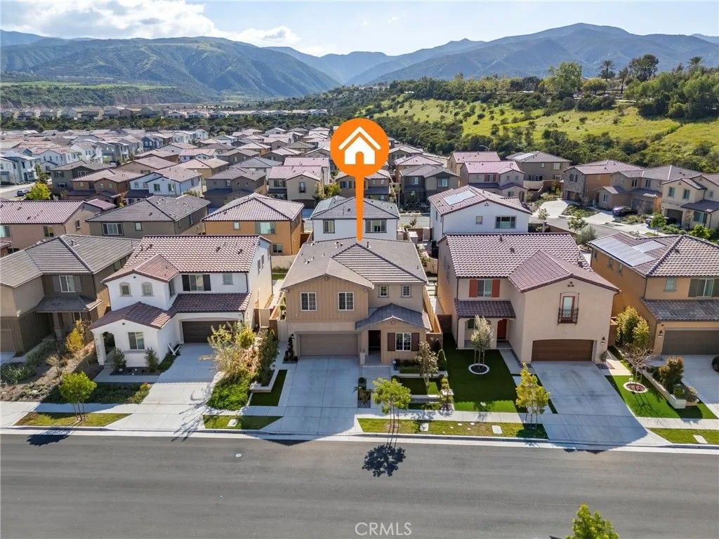 Photo of 2227 Melogold Way, Corona, CA 92883 (MLS # SW26054140)