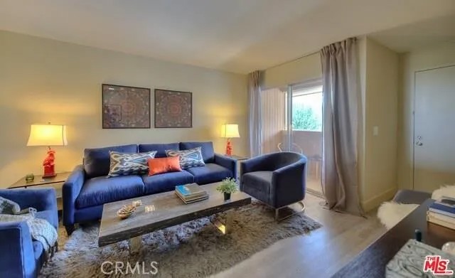 420 N Villa Court 211