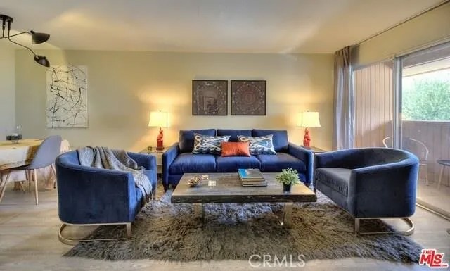 420 N Villa Court 211