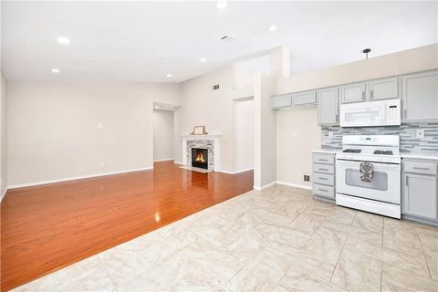Tiny photo for 980 lexington St, Hemet, CA 92545 (MLS # SW25217722)