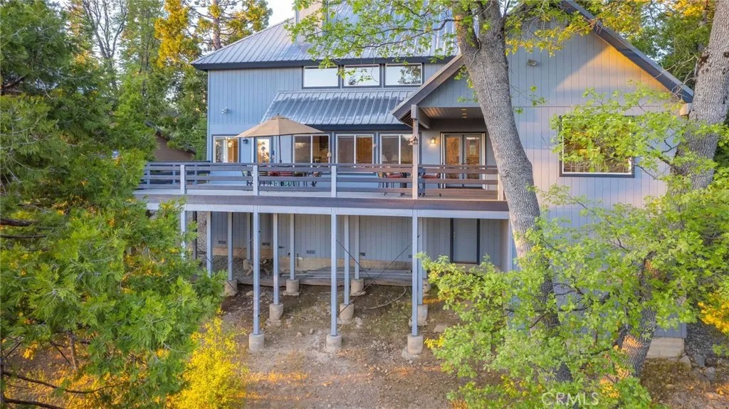 39649 Crest Point Lane
