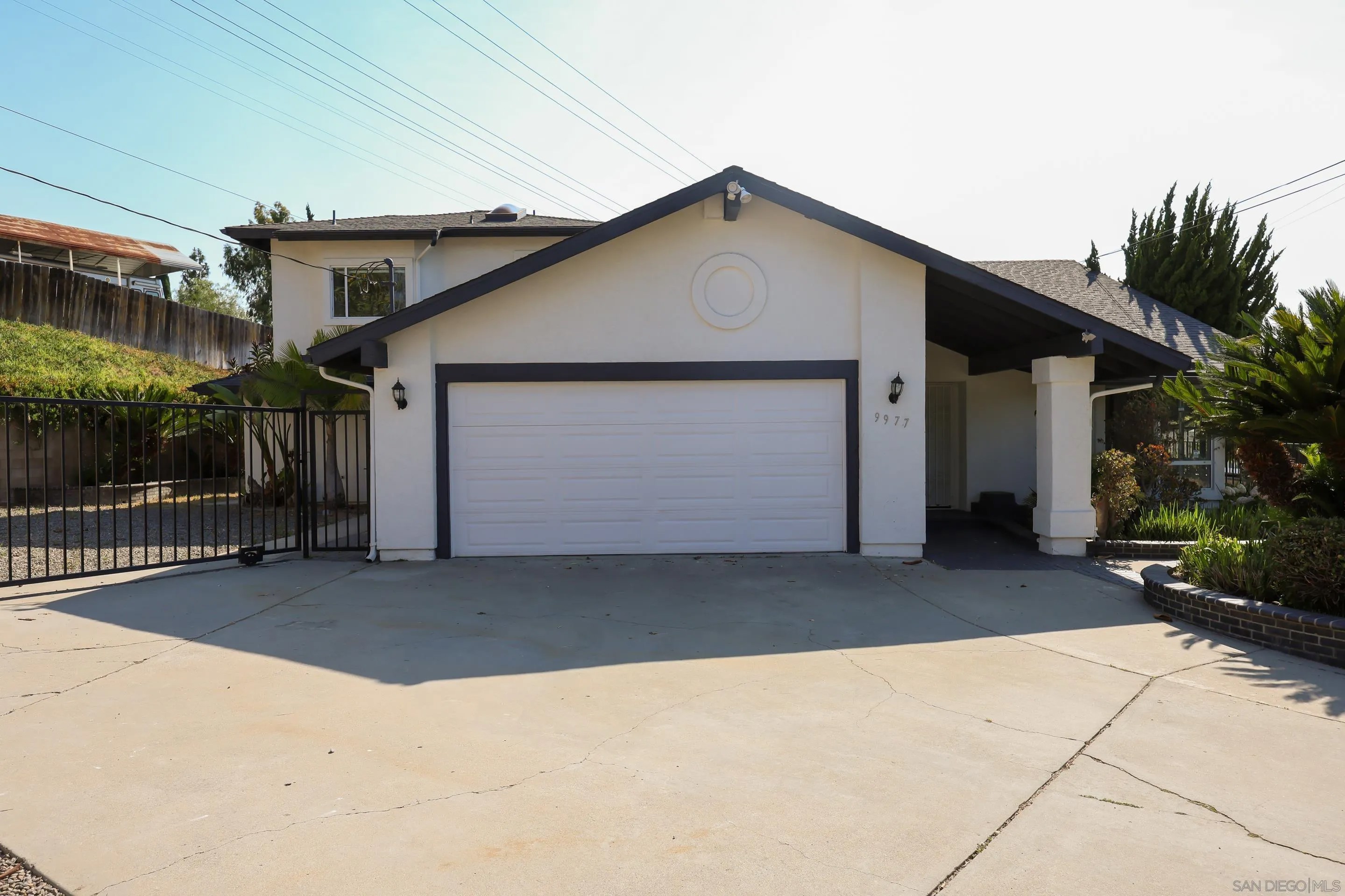 9977 Cristobal Dr