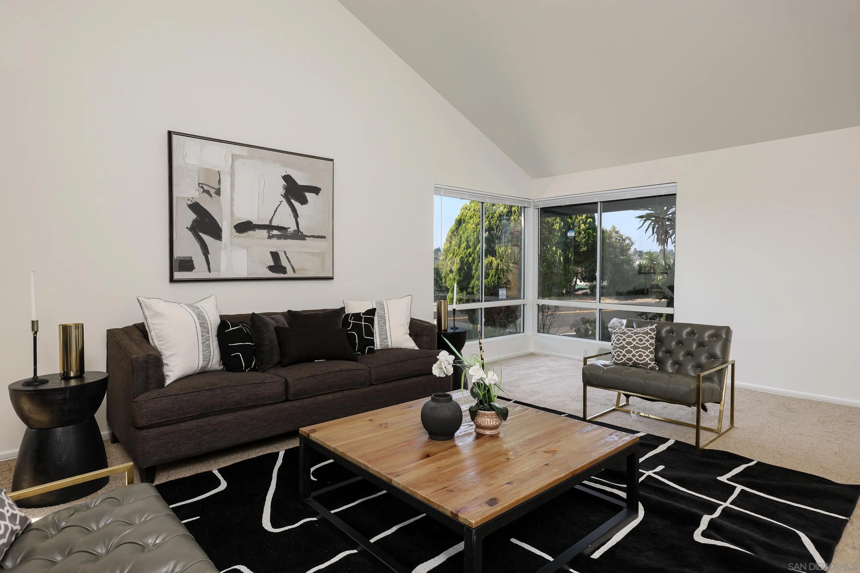 9977 Cristobal Dr