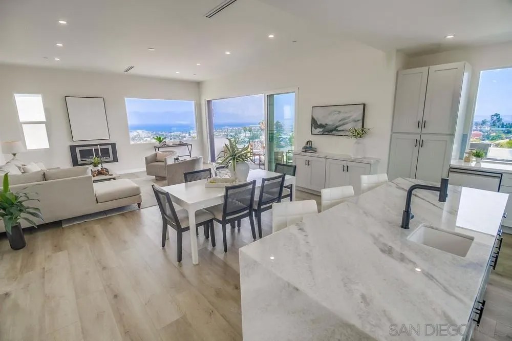 4607 Santa Cruz