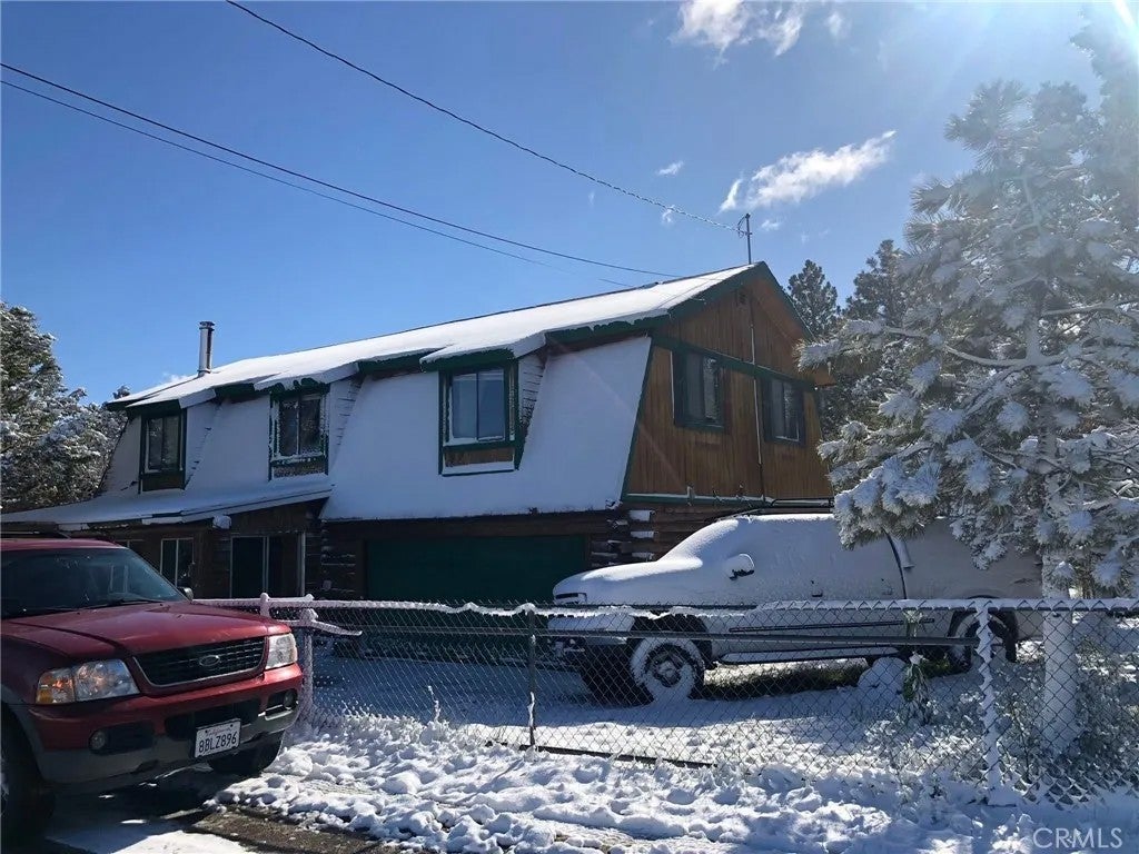 Photo of 1000 Willow Ln, Big Bear Lake, CA 92314 (MLS # IG26130042)