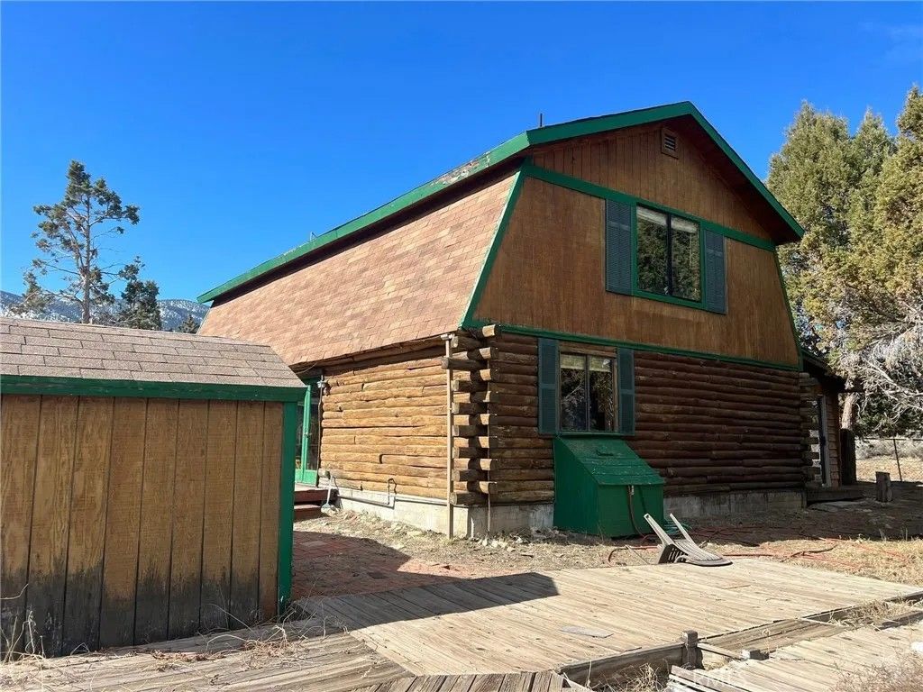 Photo of 1000 Willow Ln, Big Bear Lake, CA 92314 (MLS # IG26130042)