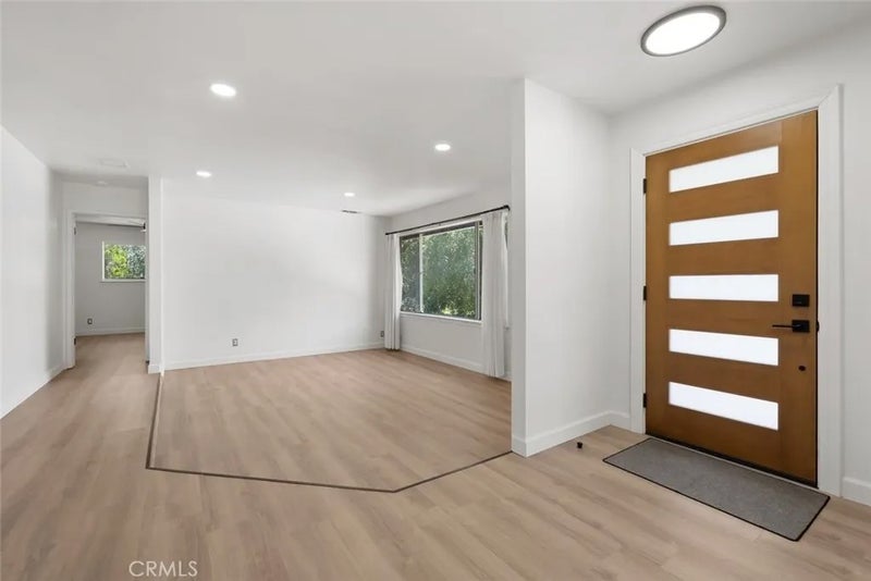4595 Estrada ave