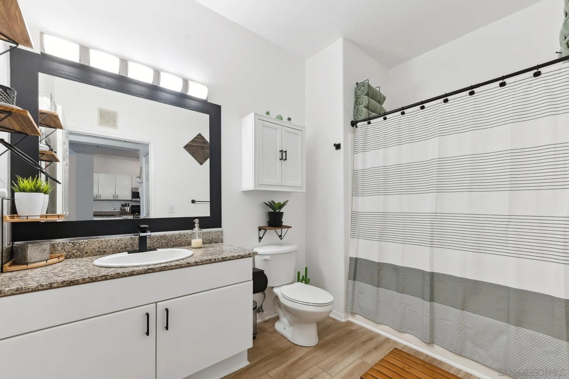 1642 7Th Ave 223