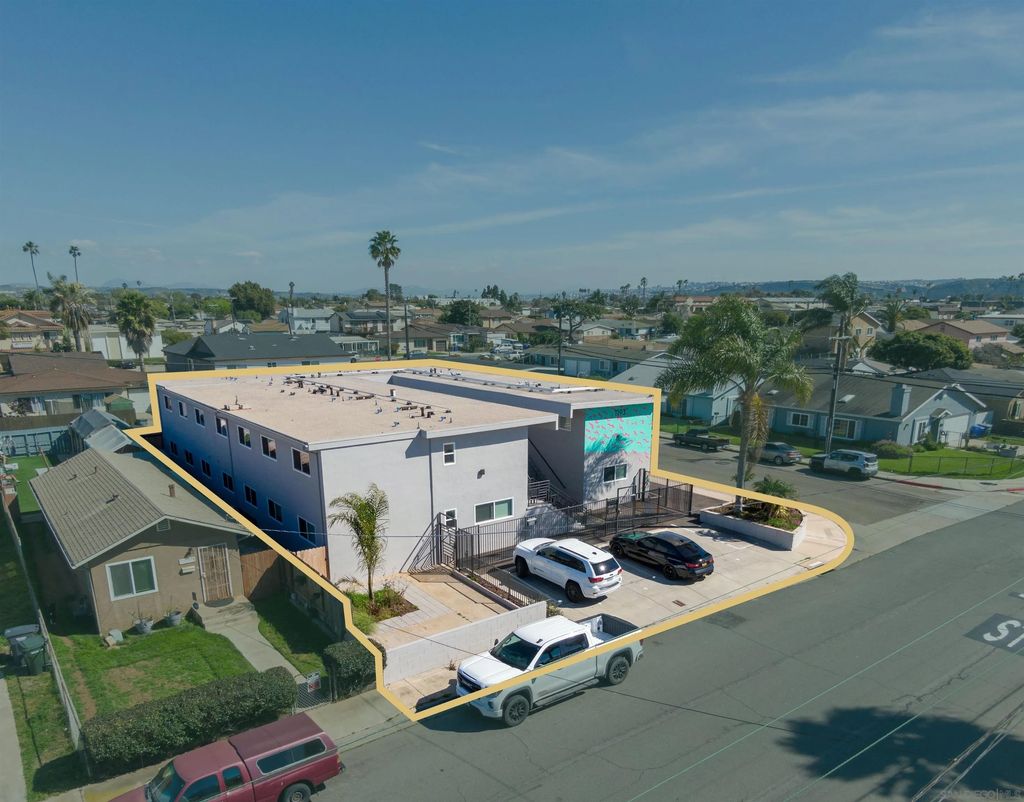 Photo of 1193 Florence St, Imperial Beach, CA 91932 (MLS # 250040394)
