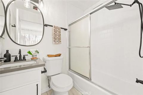 Tiny photo for 2500 Abbot Kinney Boulevard #5, Venice, CA 90291 (MLS # SW25245772)