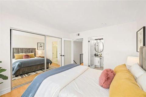 Tiny photo for 2500 Abbot Kinney Boulevard #5, Venice, CA 90291 (MLS # SW25245772)