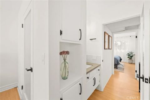 Tiny photo for 2500 Abbot Kinney Boulevard #5, Venice, CA 90291 (MLS # SW25245772)