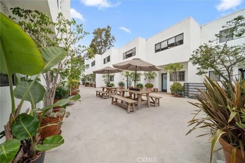 Tiny photo for 2500 Abbot Kinney Boulevard #5, Venice, CA 90291 (MLS # SW25245772)