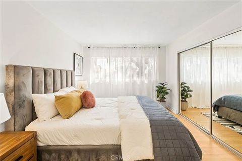 Tiny photo for 2500 Abbot Kinney Boulevard #5, Venice, CA 90291 (MLS # SW25245772)