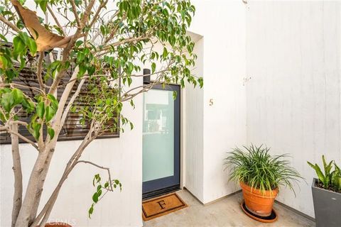 Tiny photo for 2500 Abbot Kinney Boulevard #5, Venice, CA 90291 (MLS # SW25245772)