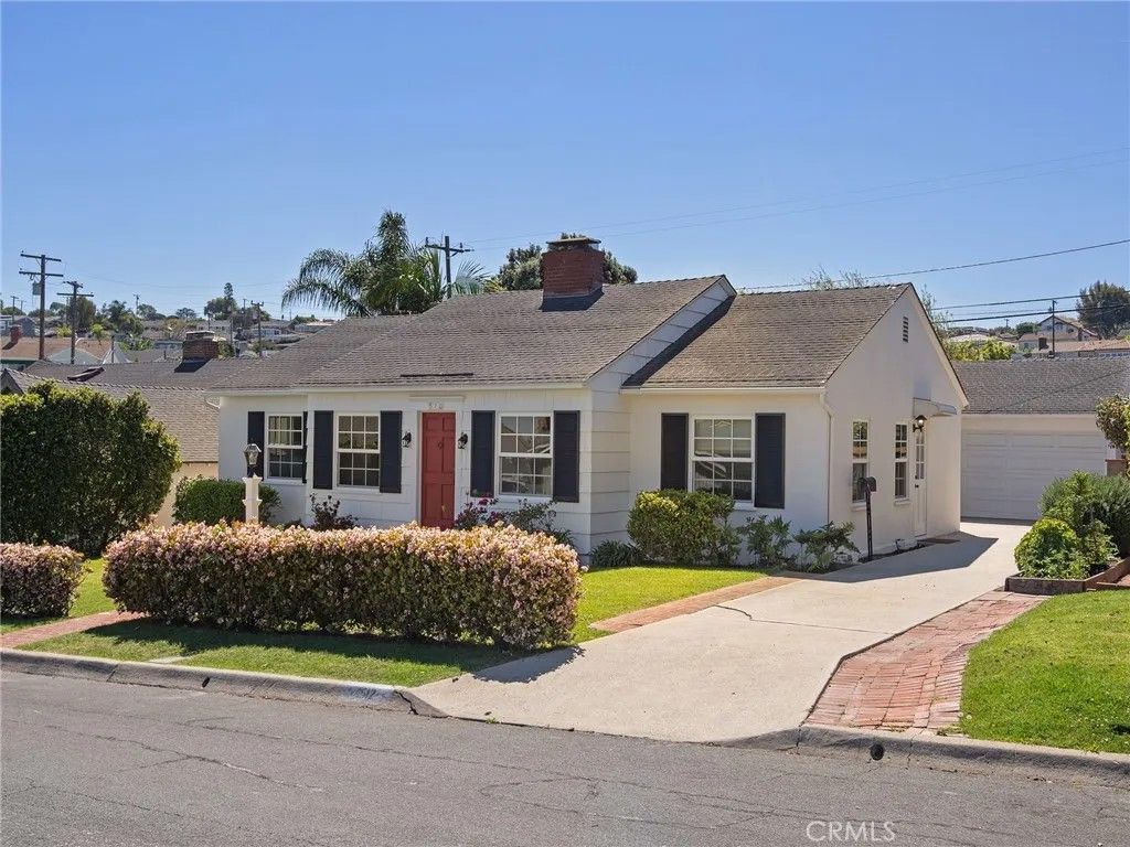 Photo of 512 Paseo De Las Estrellas, Redondo Beach, CA 90277 (MLS # PV26051648)