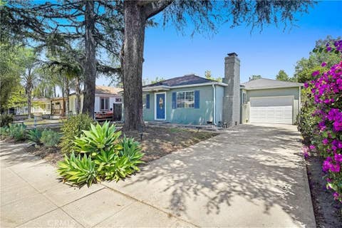 Photo of 14323 Califa ST, Van Nuys, CA 91401 (MLS # PW26102213)