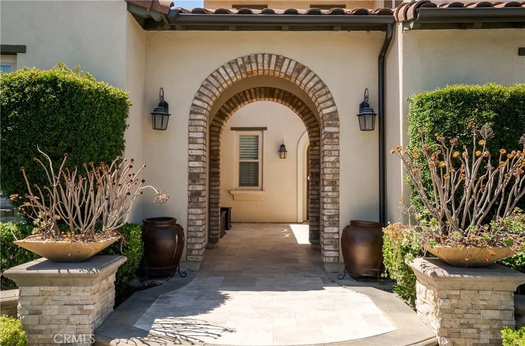 2498 E Santa Paula Drive