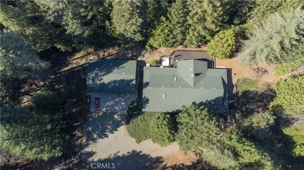 6735 Lakefront Dr