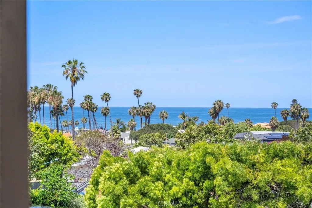 8361 Calle Del Cielo