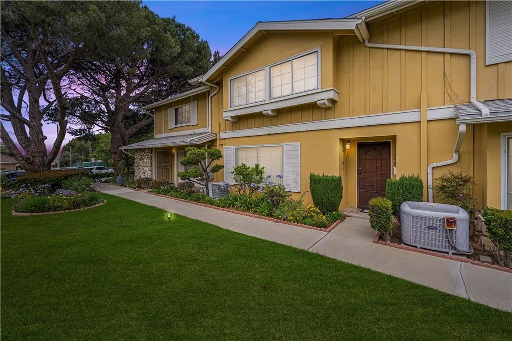 Photo of 3500 W Manchester Blvd, Inglewood, CA 90305 (MLS # DW26078531)