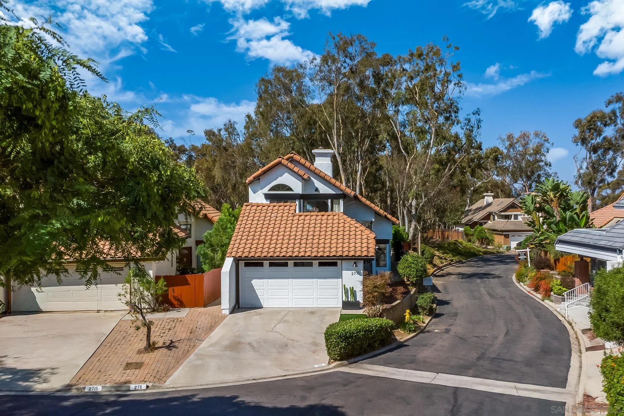 2711 Cypress Hill Rd