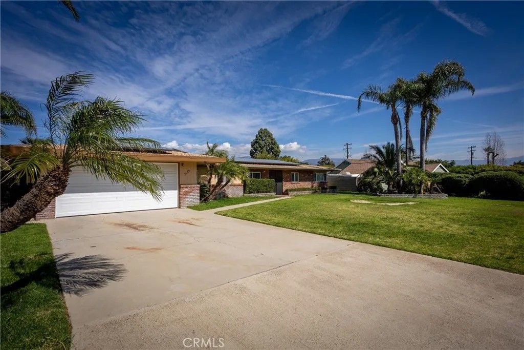 Photo of 5669 Magnolia Ave, Rialto, CA 92377 (MLS # CV26043516)