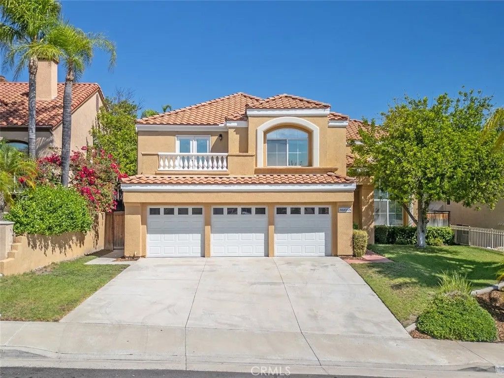 Photo of 36038 Ravello Court, Murrieta, CA 92562 (MLS # SW25226245)