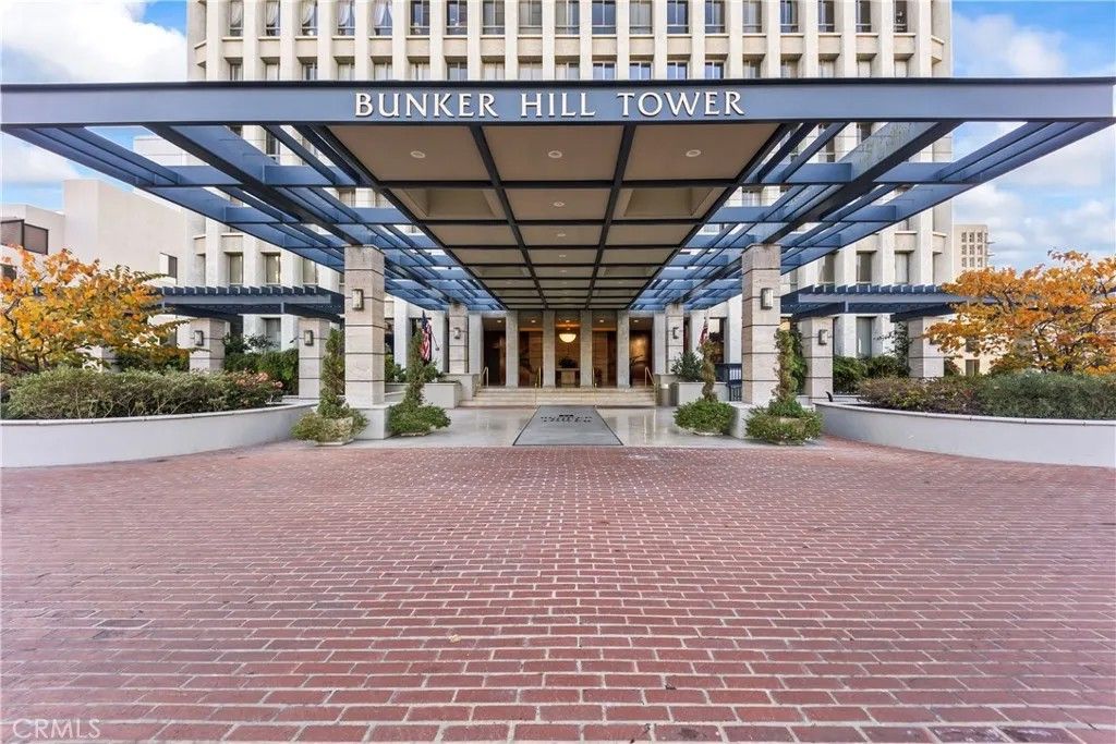 Photo of 800 W 1st St #3203, Los Angeles, CA 90012 (MLS # GD26034353)