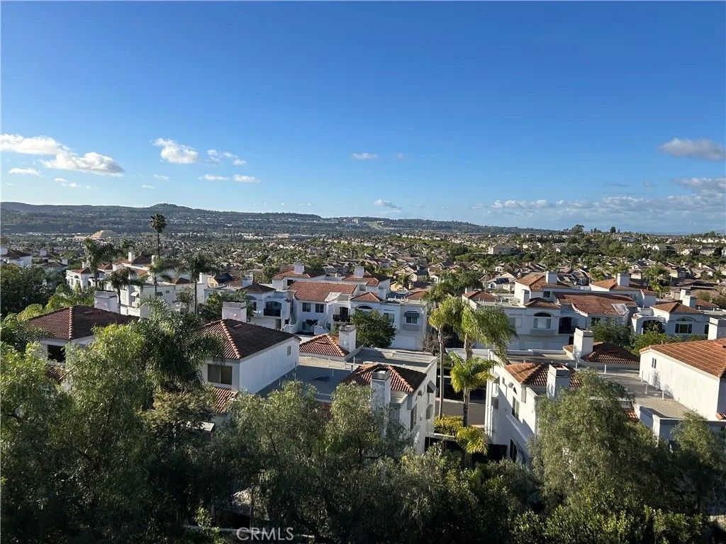 Photo of 25071 Calle Playa, Laguna Niguel, CA 92677 (MLS # OC26037435)