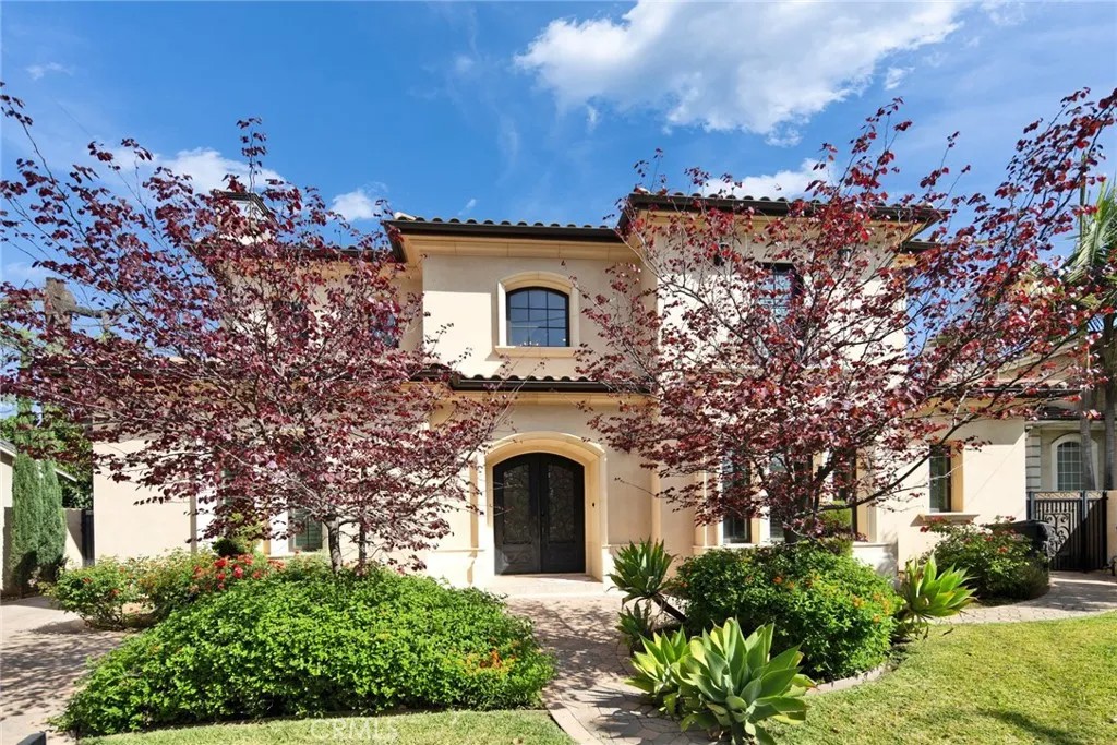 315 E Camino Real Ave.