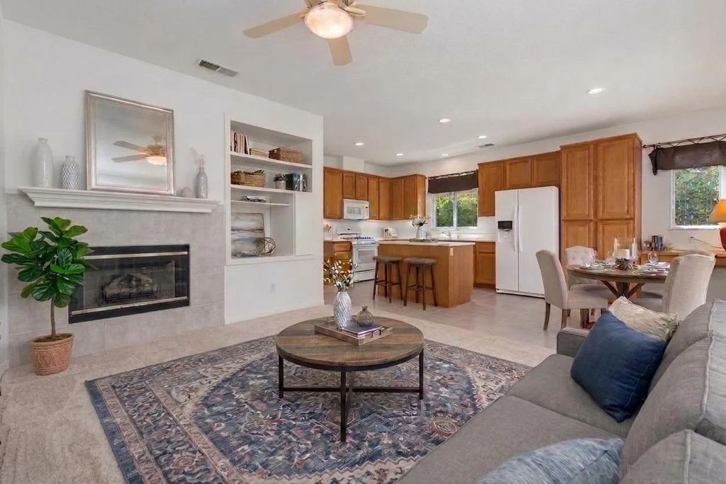 Photo of 4981 Calle Arquero, Oceanside, CA 92057 (MLS # 260009645)